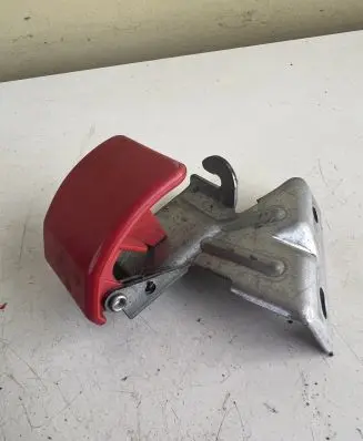 Volvo V50 Engine bonnet (hood) release handle