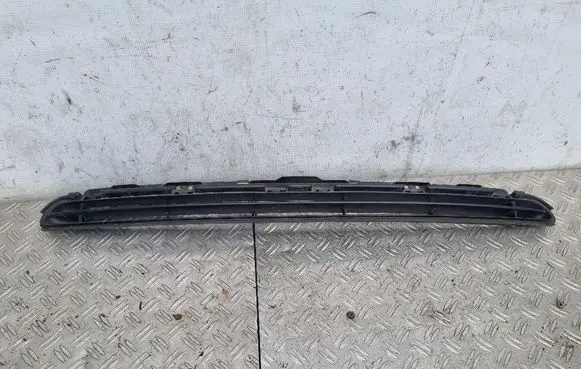 Citroen C5 Front bumper upper radiator grill 9682331677