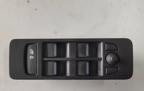 Land Rover Discovery Sport Quarter vent window switch FK72-14540-AC