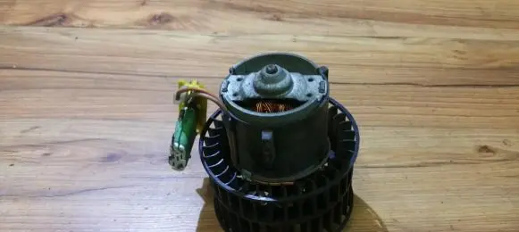 Opel Tigra A Heater fan/blower 52463000 17360007