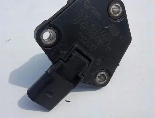 Audi A8 S8 D4 4H Oil level sensor 03C907660S