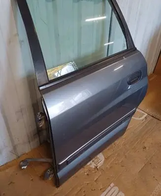 Mitsubishi Space Star Rear door