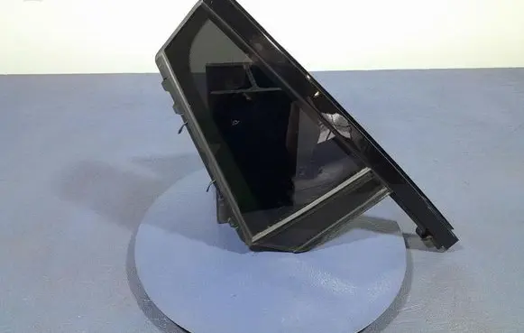BMW X6 M Rear door window glass 7437796
