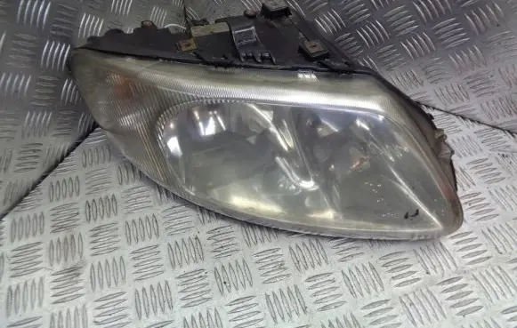 Chrysler Grand Voyager IV Headlight/headlamp