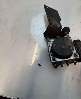 Skoda Fabia Mk2 (5J) ABS Pump 6R0907379S 6R0907379AB
