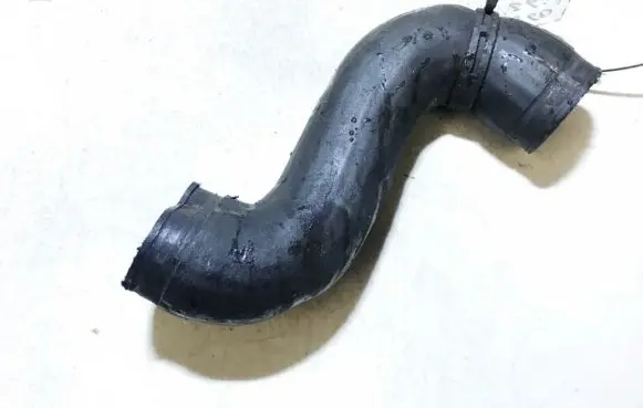 Intercooler hose/pipe