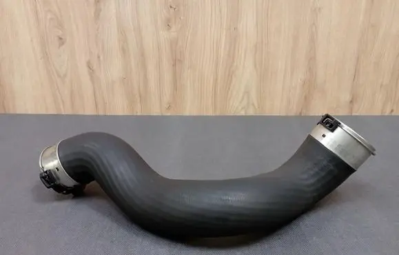 Mercedes-Benz E A207 Intercooler hose/pipe 2075280082 A2075280082