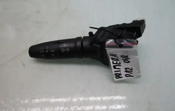 Nissan Primera Indicator stalk 25540AV600