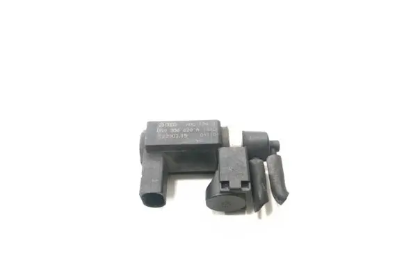 Audi A8 S8 D3 4E Turbo solenoid valve 059906628A 72290315 04T104