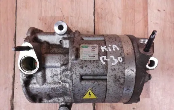 KIA Soul Air conditioning (A/C) compressor (pump) F502FJDAA04