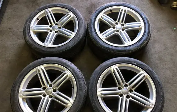 Audi Q5 SQ5 8R R20 alloy rim 8R0601025BJ
