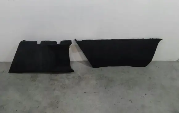 Land Rover Range Rover Sport L494 Front door card panel trim 