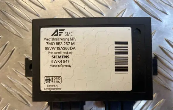 Volkswagen Sharan Immobilizer control unit/module 7M0953257M 5M0959857M 98VW19A366DA
