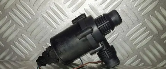 BMW 5 E60 E61 Electric auxiliary coolant/water pump 6910755