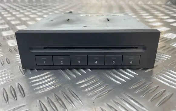 Mercedes-Benz E W211 CD/DVD changer A2118275542