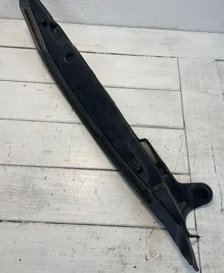 Honda Civic IX Fender end trim 
