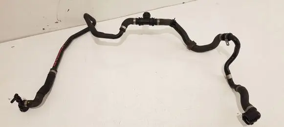 Mercedes-Benz C W204 Engine coolant pipe/hose A2125010024