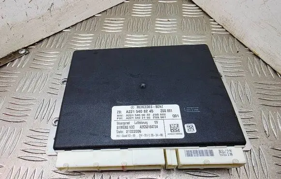 Mercedes-Benz S W221 Suspension control unit/module A2215408245
