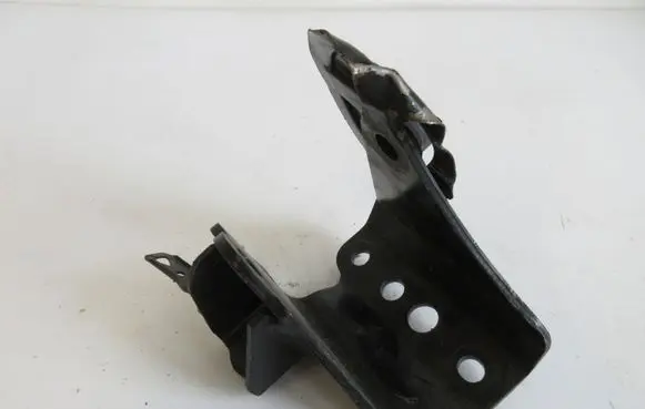Toyota Corolla E160 E170 Gearbox mounting bracket