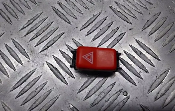 Mercedes-Benz C AMG W202 Hazard warning light relay 1248200110