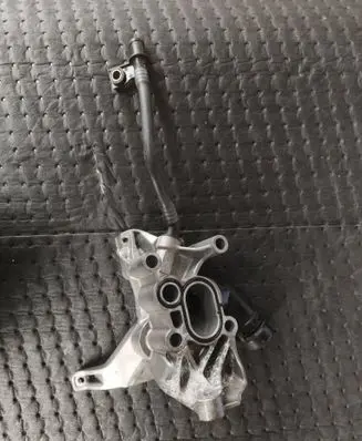 Volkswagen Touareg III A/C compressor mount bracket 059145169ck
