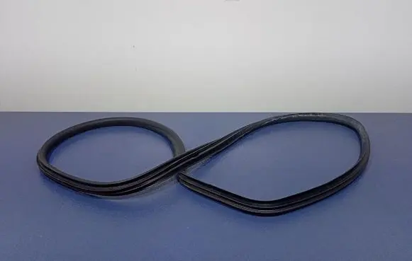 Volvo V60 Front door rubber seal 