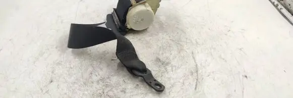 BMW X3 E83 Rear seatbelt 040528