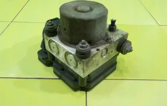 Volkswagen Polo V 6R ABS Pump 0265242274