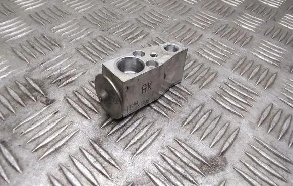 Air conditioning (A/C) expansion valve