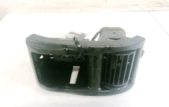 Opel Astra G Dash center air vent grill