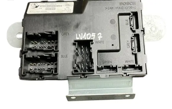 Ford Fiesta Comfort/convenience module 8V5115K600EF F005V00546