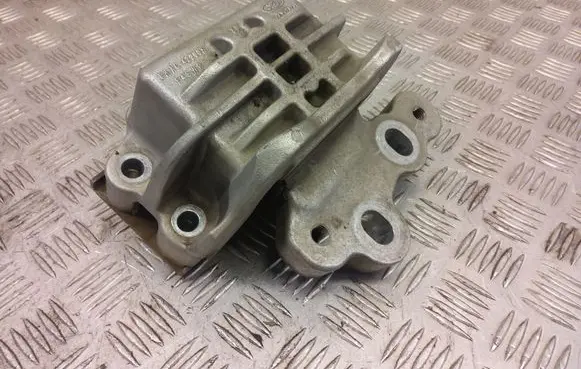 Ford Transit Custom Engine mount bracket ENAC42200K