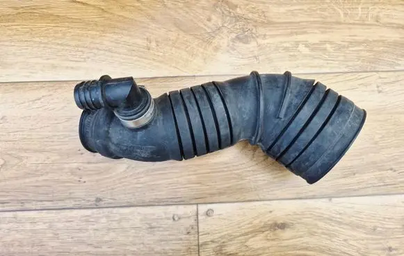 Audi A6 Allroad C5 Turbo air intake inlet pipe/hose 4B0129627A