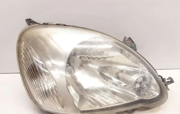 Toyota Yaris Headlight/headlamp 89900175 811100D081