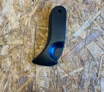 BMW 5 E39 Engine bonnet (hood) release handle 8226621