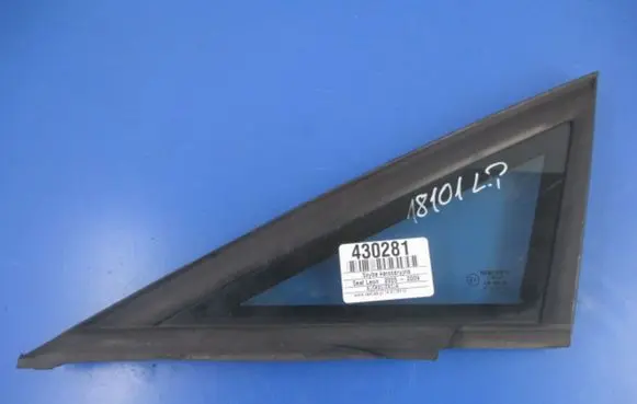 Seat Leon (1P) Front door vent window glass four-door 