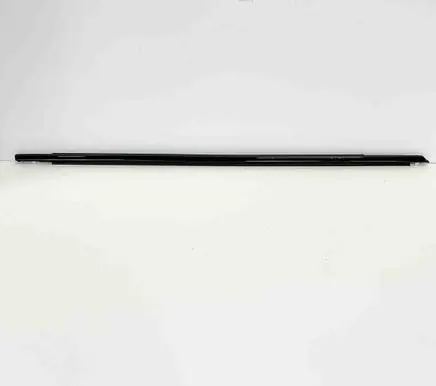 Volvo S90, V90 Door glass trim 31848055