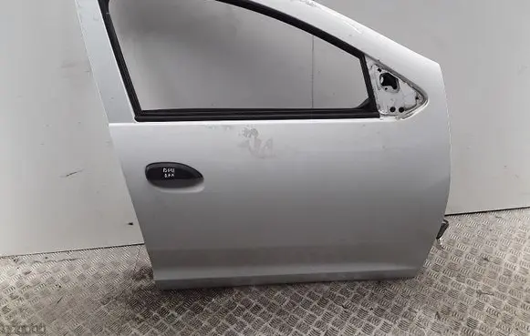 Renault Sandero II Front door 801008681R COLOROV369