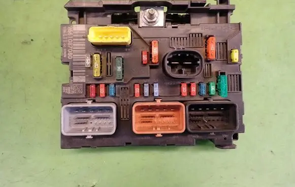 Peugeot 307 BSM Control unit 9661087080