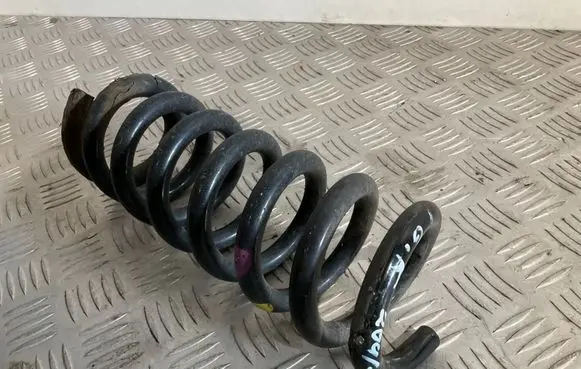 Mercedes-Benz C W204 Rear coil spring