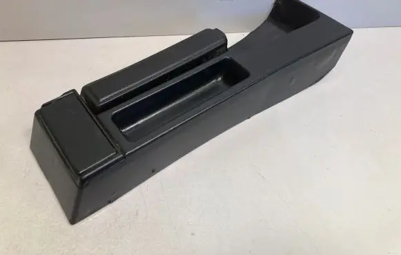 BMW 3 E30 Center console 1884246 11541669 1904809