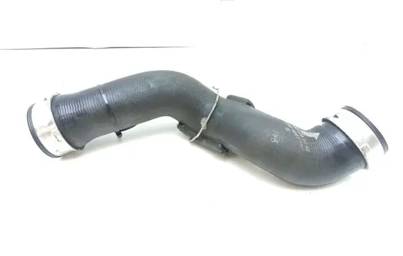 Mercedes-Benz C W203 Intercooler hose/pipe A2035282082