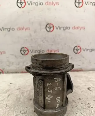 Audi A6 S6 C5 4B Mass air flow meter 059906461D AFH7025C