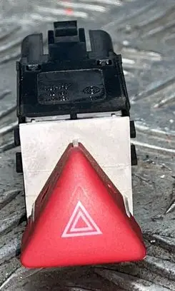 Volkswagen PASSAT B6 Hazard light switch 3C0953509
