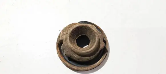 Skoda Fabia Mk1 (6Y) Front coil spring rubber mount 1j0512149b