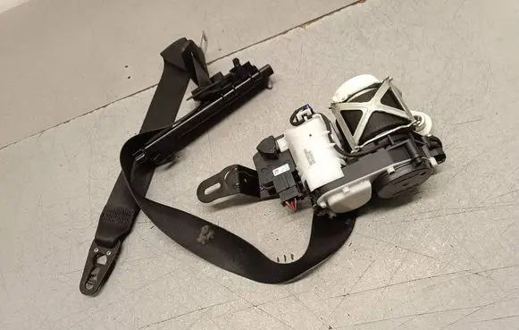 Mercedes-Benz E W213 Front seatbelt 34175226F 1707161853 WX0WY3505