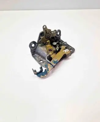 Mercedes-Benz SLC C107 Front door lock 1077200135 A1077200135