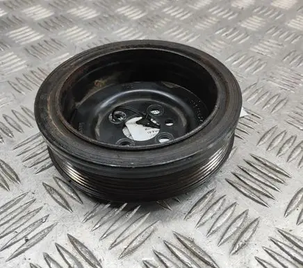 Volkswagen PASSAT B6 Crankshaft pulley 03G105243
