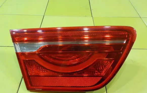 Jaguar XE Rear/tail lights 18AB2