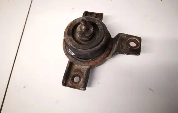 Hyundai Santa Fe Engine mount bracket